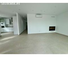 Villa de nueva construcción con 4 dormitorios en Nerja