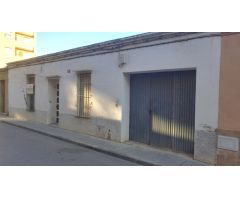Casa de Pueblo en Venta en Camarles, Tarragona