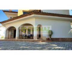 CHALET PRIMERA LINEA LA BARROSA