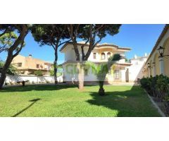 CHALET PRIMERA LINEA LA BARROSA