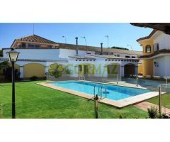 CHALET PRIMERA LINEA LA BARROSA