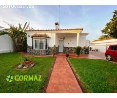 CHALET EN LA ZONA DE LAS PALOMAS, CHICLANA DE LA FRONTERA