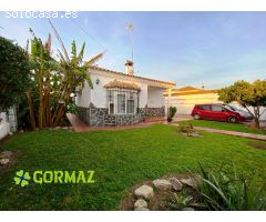 CHALET EN LA ZONA DE LAS PALOMAS, CHICLANA DE LA FRONTERA