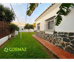 CHALET EN LA ZONA DE LAS PALOMAS, CHICLANA DE LA FRONTERA