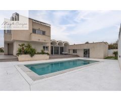 Villa de Lujo en Venta en Otura, Granada