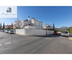 ESPECTACULAR CHALET EN LA URB. VILLAS BLANCAS