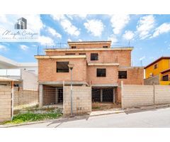 SOLAR CON ESTRUCTURA EN GOJAR