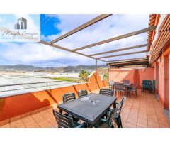 Precioso ático con gran terraza en Calahonda.