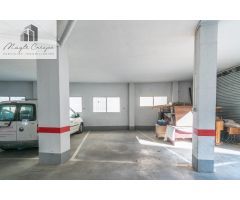 Local con 238m2 en centro de Guejar Sierra