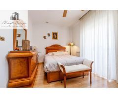 Preciosa casa de 3 dormitorios, 2 baños, aseo y patio de 70 m2 en Loma Linda (Ogíjares)