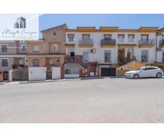 Preciosa casa de 3 dormitorios, 2 baños, aseo y patio de 70 m2 en Loma Linda (Ogíjares)
