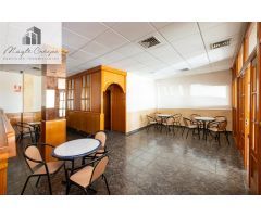 Oportunidad para emprendedores: Edificio Polivalente junto a la Autovía, listo para rentabilizar!