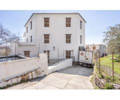 Edificio en Venta en Pórtugos, Granada