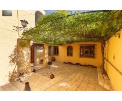 Impresionante chalet en Los Rebites!!! Con 1667 M2 de parcela.