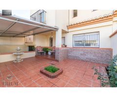 FANTÁSTICA CASA CON GRAN PATIO Y PISCINA EN ALBOLOTE