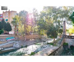 BONITO PISO JUNTO PASEO DE LOS BASILIOS- CENTRO CIUDAD