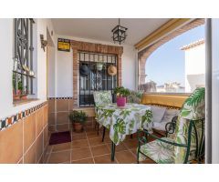 ¡¡ESPECTACULAR CASA PAREADA CON PISCINA!!