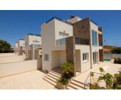 Villa en Venta en Torrevieja, Alicante