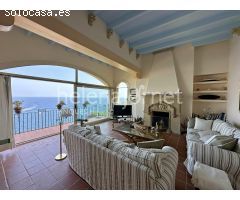 ESPECTACULAR CASA DE 175 M2 EN LA ZONA SANT ELM CON VISTAS A  MAR