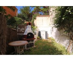 APARTAMENTO DE DOS HABITACIONES CON VISTAS AL MAR EN LA URBANIZACIÓN ROSAMAR