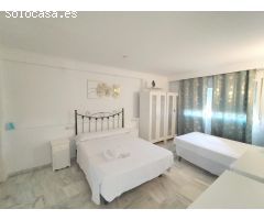 APARTAMENTO EN TORREQUEBRADA CON VISTAS AL MAR
