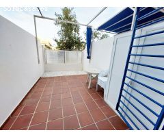 1 dormitorio con garaje a 150 metros de la playa y CON LICENCIA TURISTICA