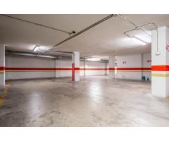 Precioso piso de 3 dormitorios, 2 baños, balcón y 2 plazas de garaje en Santa Fe