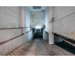 Venta de garaje en Calle Pedro Antonio de Alarcón a 50 metros de Calle Recogidas