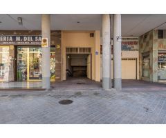 Garaje de 24 m2 en venta junto al Paseo del Emperador Carlos V