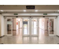 LOCAL COMERCIAL EN CENTRO COMERCIAL NEPTUNO!!!!!!!!!!!!!