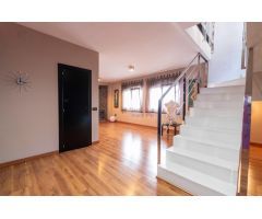 Magnífica Casa en Venta Cerca del PTS
