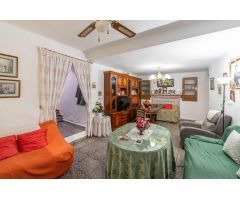 Casa en Venta en Albuñuelas, Granada