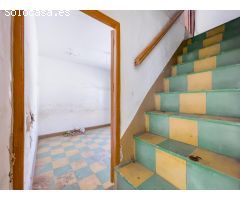 Casa junto al ayuntamiento de Pinos Puente