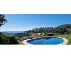 CASA IBICENCA EN CABRILS CON ESPECTACULARES VISTAS AL MAR