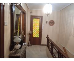 Piso en Elche zona Centro, 6 habitaciones y 2 baños
