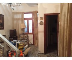 Piso en Elche zona Centro, 6 habitaciones y 2 baños