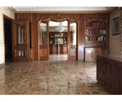Piso en el centro de Elche, Glorieta, 4 habitaciones y 2 baños.