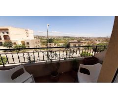 Piso de 3 dormitorios y parking en Turre