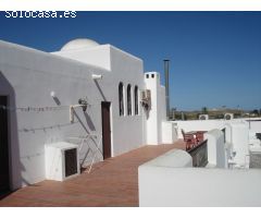 Casa con terreno, cuatro dormitorios, finca, cortijo y restaurante en Vera