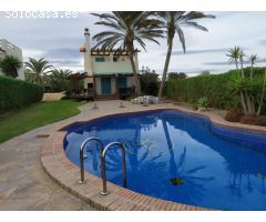 FANTASTICO CHALET DE LUJO EN PRIMERA LINEA DE PLAYA EN CALA MARQUES