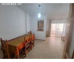 Piso de tres habitaciones, garaje y trastero en Garrucha, zona del Mercadona