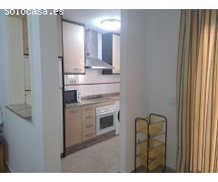 Piso de tres habitaciones, garaje y trastero en Garrucha, zona del Mercadona