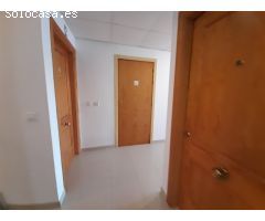 Apartamento de dos dormitorios con terraza y vistas al mar en Garrucha