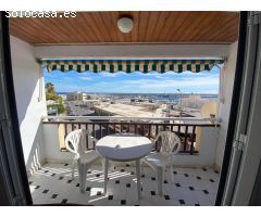 Piso de tres dormitorios y 2 baños con vistas al puerto de Garrucha