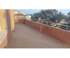 Triplex de 3 dormitorios con terraza y garaje privado en Palomares