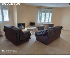 Triplex de 3 dormitorios con terraza y garaje privado en Palomares