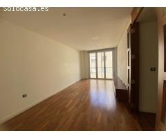 Piso de 2 Habitaciones y 2 Baños en el Centro de ELCHE.