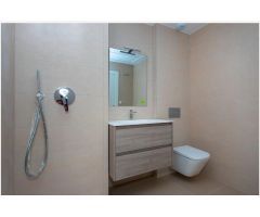 Chalet Adosado de 3 Habitaciones y 3 Baños con Piscina y Solarium en Alenda Golf.