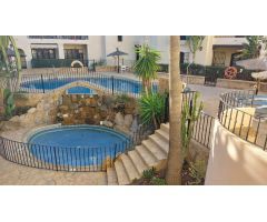 Piso de 2 dormitorios y dos baños a 100 metros del mar en Villaricos