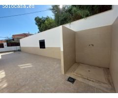 Fantástico Chalet de 4 Plantas con piscina en San De Los Terreros